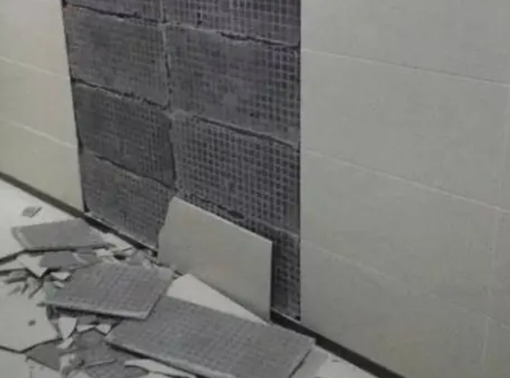 仁布瓷砖空鼓维修公司分享下仁布墙砖松动维修的知识